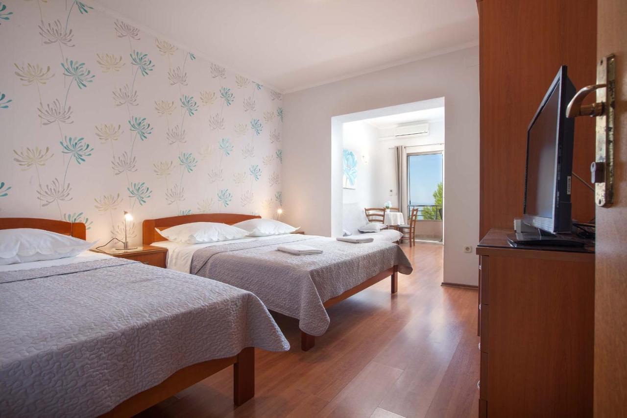 Apartments Marijan - Beachfront 图彻皮 外观 照片